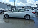 2024 Altima Thumbnail 2