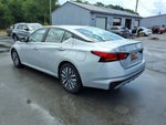 2024 Altima Thumbnail 3