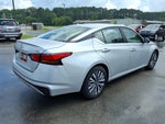 2024 Altima Thumbnail 4