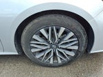 2024 Altima Thumbnail 7