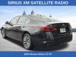 2024 Altima Thumbnail 3