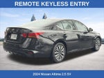 2024 Altima Thumbnail 5