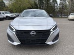 2024 Altima Thumbnail 2