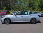 2024 Altima Thumbnail 16