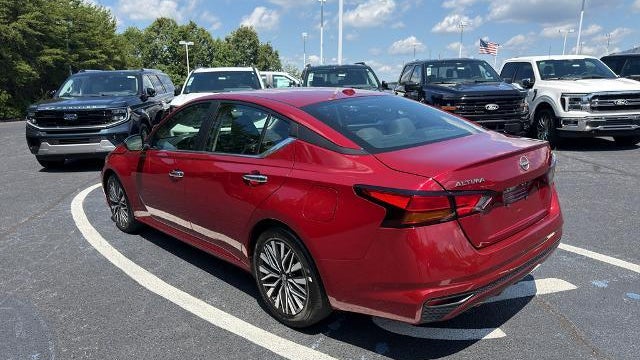 2024 Nissan Altima 2.5 SV