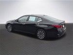 2024 Altima Thumbnail 5