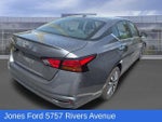 2025 Altima Thumbnail 3