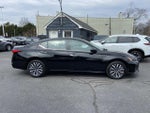 2025 Altima Thumbnail 3