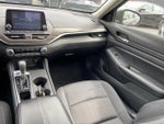 2025 Altima Thumbnail 15