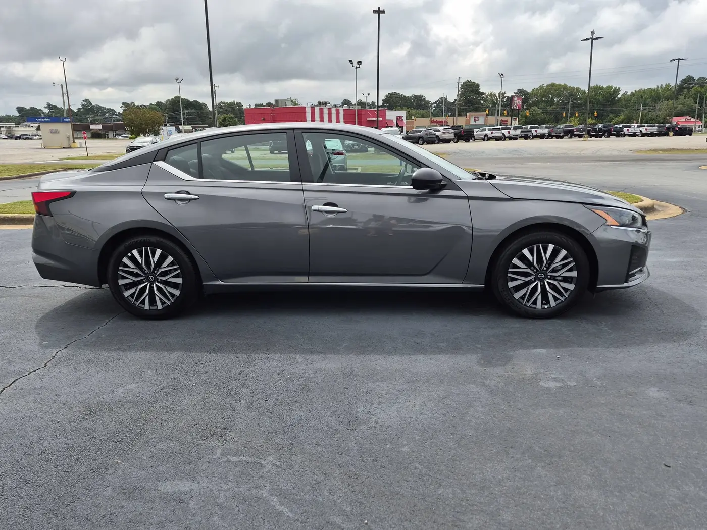 2025 Nissan Altima - $20,900