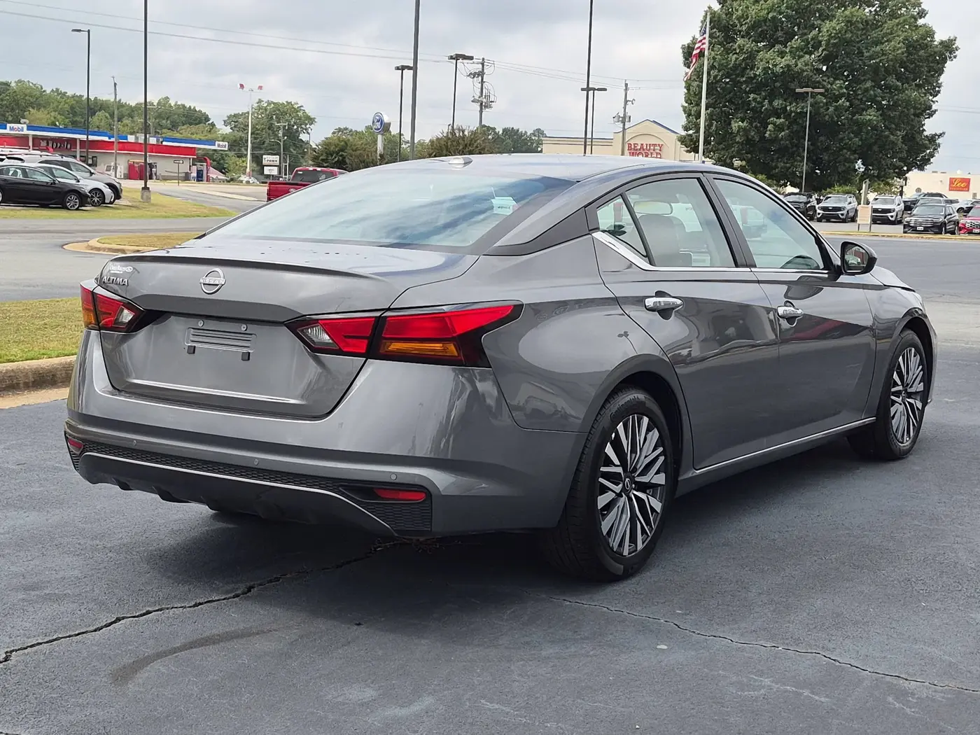 2025 Nissan Altima - $20,900