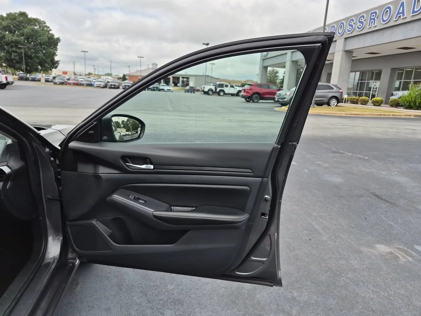2025 Nissan Altima - $20,900