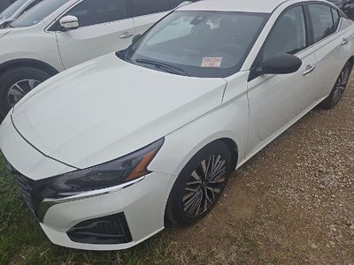 2025 Nissan Altima 2.5 SV 4DR Sedan