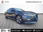 2021 Altima Thumbnail 1