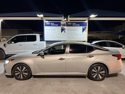 2021 Nissan Altima 2.5 SV 4DR Sedan