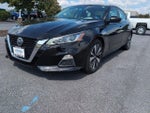 2021 Altima Thumbnail 1