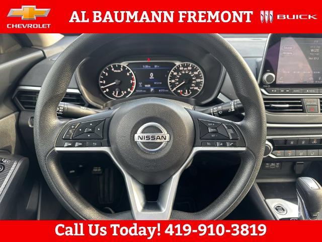 2022 Nissan Altima - $18,300