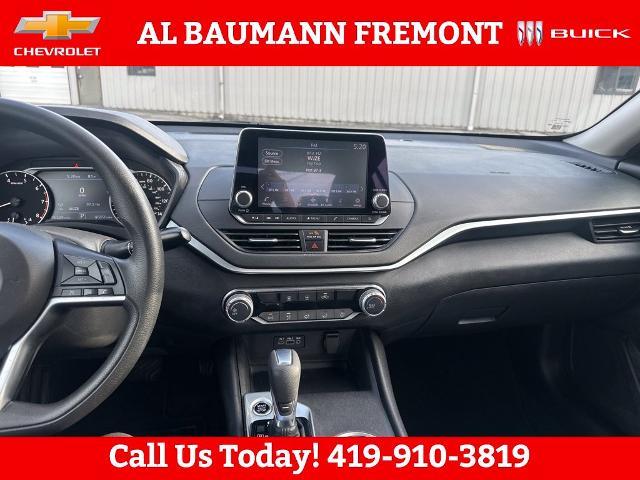 2022 Nissan Altima - $18,300