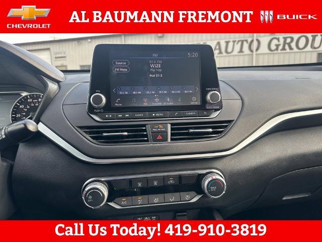 2022 Nissan Altima - $18,300