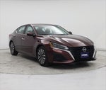 2023 Altima Thumbnail 1
