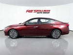 2023 Altima Thumbnail 4