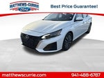 2023 Altima Thumbnail 7