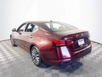 2023 Altima Thumbnail 5