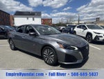 2024 Altima Thumbnail 2