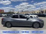 2024 Altima Thumbnail 3