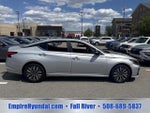 2024 Altima Thumbnail 3