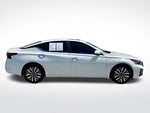 2024 Altima Thumbnail 5