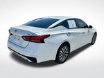 2024 Altima Thumbnail 6