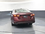 2025 Altima Thumbnail 4