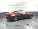 2025 Altima Thumbnail 5