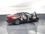 2025 Altima Thumbnail 6