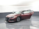 2025 Altima Thumbnail 8