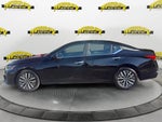 2025 Altima Thumbnail 2