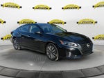 2025 Altima Thumbnail 7