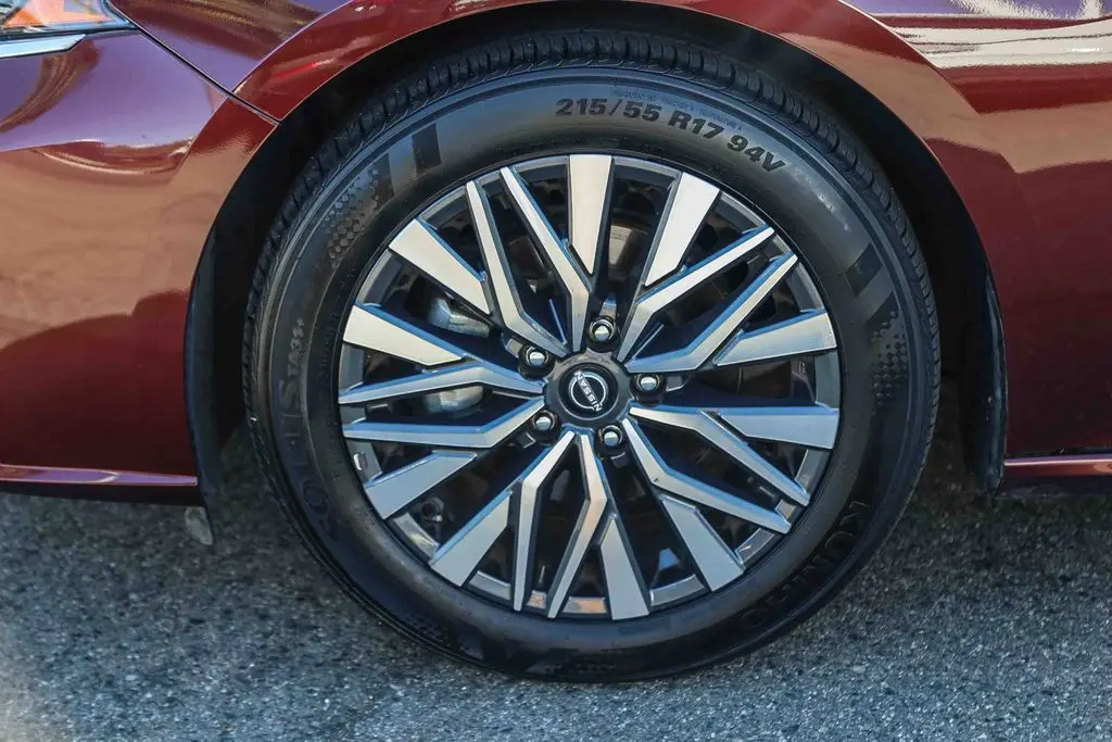 2025 Nissan Altima - $17,888