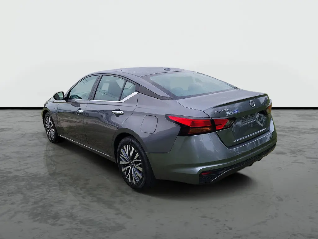 2025 Nissan Altima - $19,452