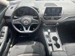 2025 Altima Thumbnail 22