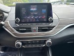 2025 Altima Thumbnail 28