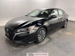2025 Altima Thumbnail 1