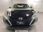 2025 Altima Thumbnail 2