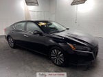 2025 Altima Thumbnail 3