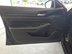 2025 Altima Thumbnail 4
