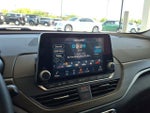2025 Altima Thumbnail 8