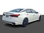 2025 Altima Thumbnail 7