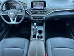 2025 Altima Thumbnail 3
