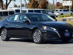 2025 Altima Thumbnail 9
